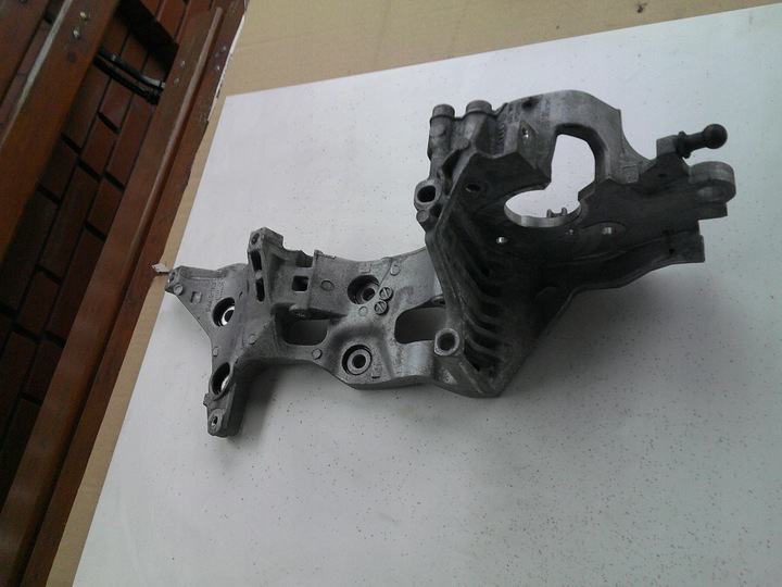 фото №1, Лапи генератора 04l903143b vw golf 1.6tdi