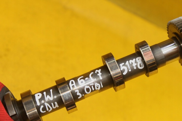 фото №10, Вал грм правый выхлоп a6 c7 a4 b8 3.0 tdi cdu