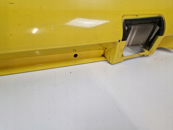 фото №4, Opel astra iv j gtc планка порогова накладка поріг права 13346648r