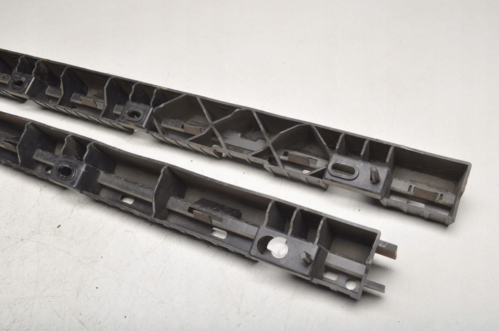 фото №8, Volvo xc90 ii тримач кріплення накладки порогової лівий 31395857 31395855