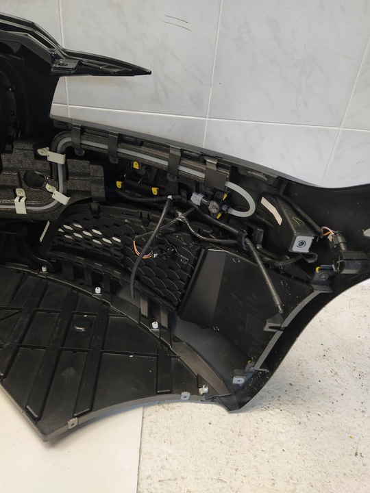 фото №14, Jaguar xf ii x260 бампер перед переднее 6 pdc радар камера celestial чёрный