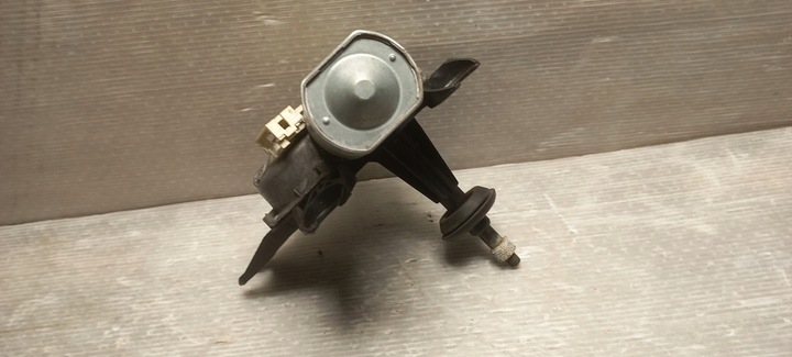 фото №6, Моторчик механизм дворники зад крышки dacia sandero i 8200734682