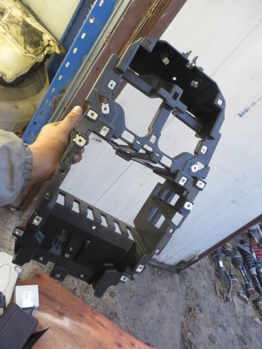 фото №1, Mini countryman r60 рамка каркас консоли pod магнитола 9801444 r