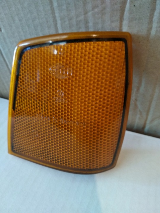 фото №13, Поворотник праве vw jetta mk1 161945120