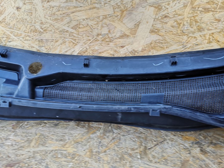 фото №8, Dodge grand caravan панель под лобовым стеклом 05113548ac