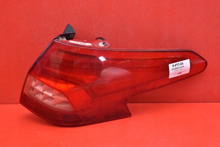 фото №1, Лампа правая зад задняя vp8x8x-13404-ax citroen c5 ii x7 iii универсал 08-17