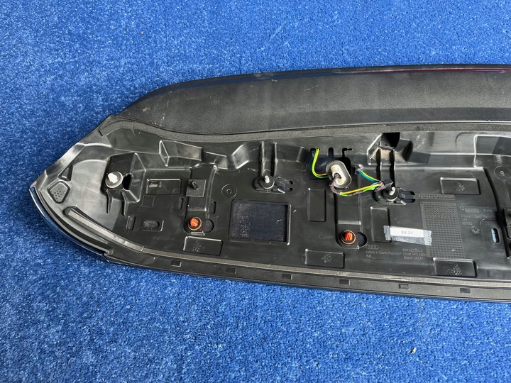 фото №13, Audi a3 8y s-line спойлер крышки зад задней 8y4827917a 8y4827933a