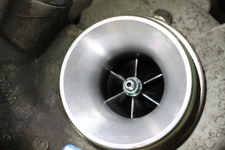 фото №5, Volvo v40 v70 s80 xc70 v60 s60 xc60 2.0 d3 / d4 турбонагнетатель 31397999