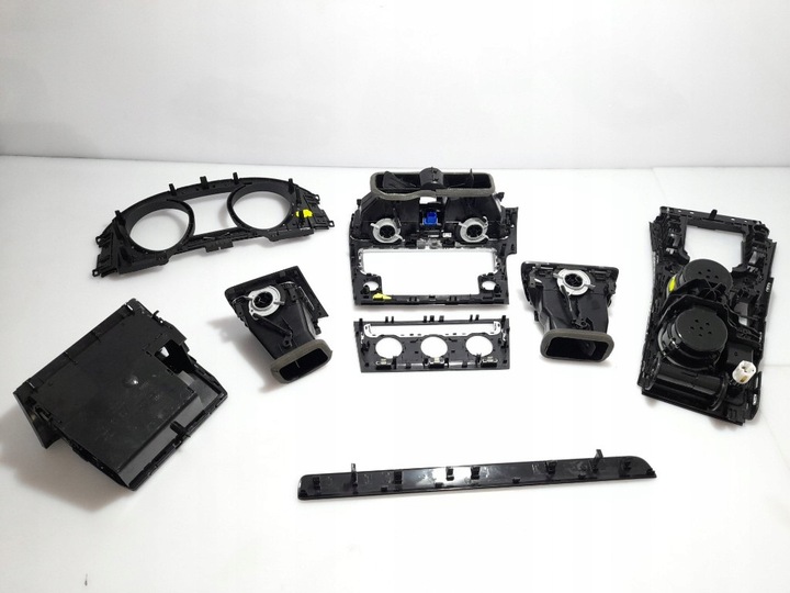 фото №15, Golf vii 2016r планки декоры решётки воздуховод пепельница 5g1863245 eu