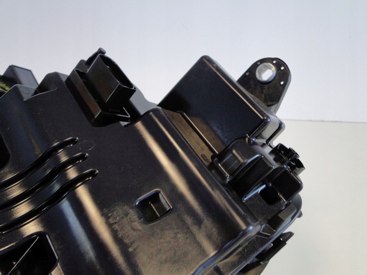 фото №12, Mercedes w213 213 рестайлінг лампа права led high перфорація