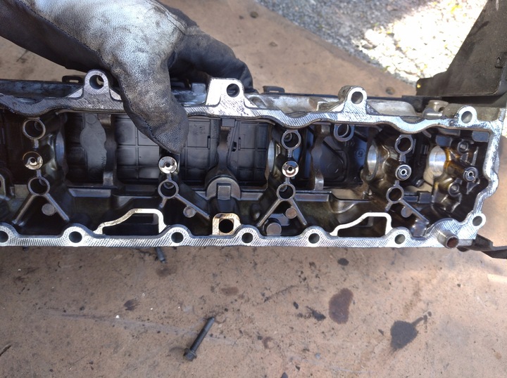 фото №6, Головка двигателя 9684504780 citroen peugeot 1.6 hdi