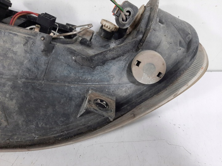 фото №15, Seat toledo ii 1.6 8v 99r фара праве перед 1m1941002b
