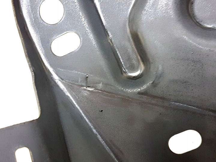 фото №8, Rav4 05-12 тримач кронштейн фартух крило перед l