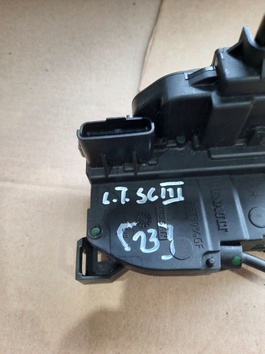 фото №7, Замок дверь левый зад 6 pin renault scenic iii 825030032r