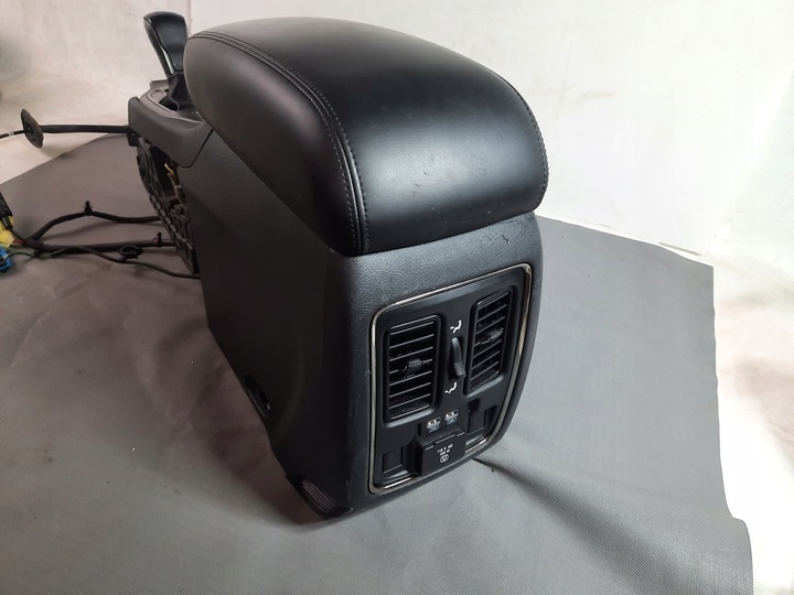 фото №5, Jeep grand cherokee wk2 19-22 тунель середній підлокітник usa