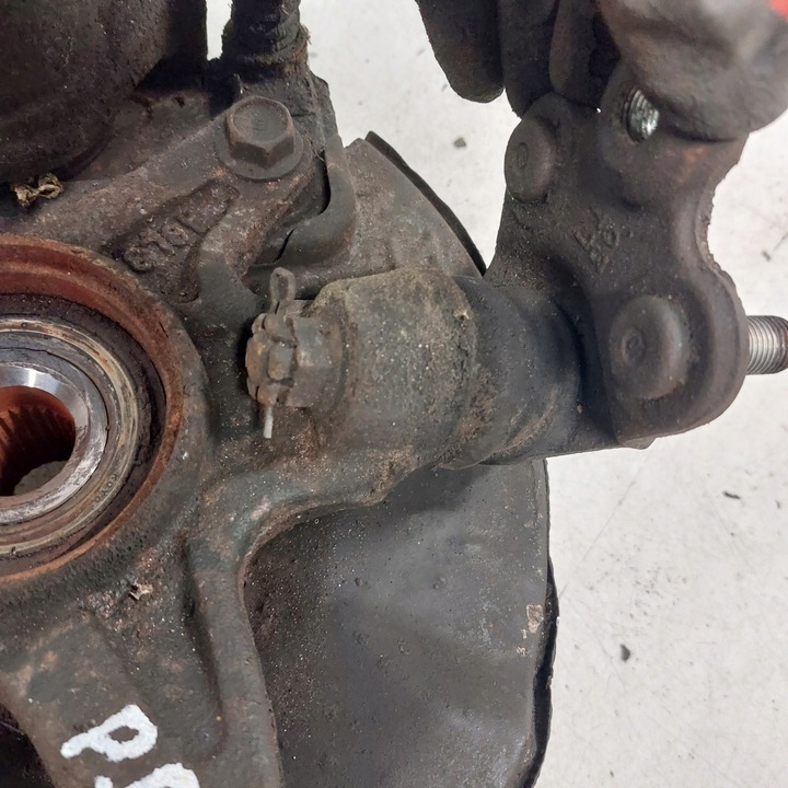 фото №6, Honda civic viii 8 1,3 sedan гібрид поворотна опора права передня супорт диск