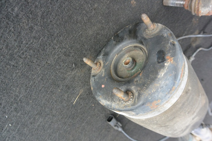 фото №9, Mercedes ml gl 164 амортизатор левый правый перед