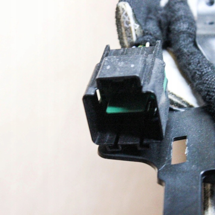 фото №10, Ford kuga ii 2020 стеля