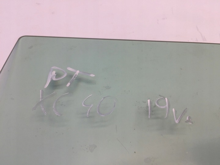 фото №4, Volvo xc40 2020 боковая стекло дверь правые зад задняя 32244800 светлая