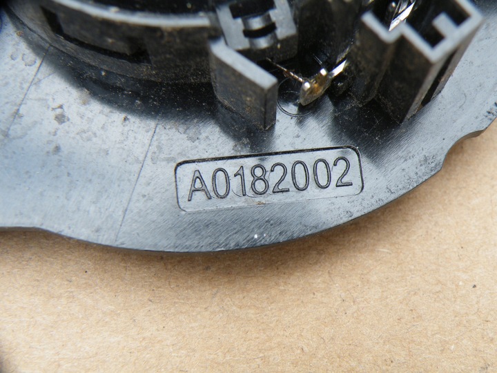 фото №5, Audi a4 b8 a5 8t динамик высокочастотный панели консоли 8t0035399a левый правые