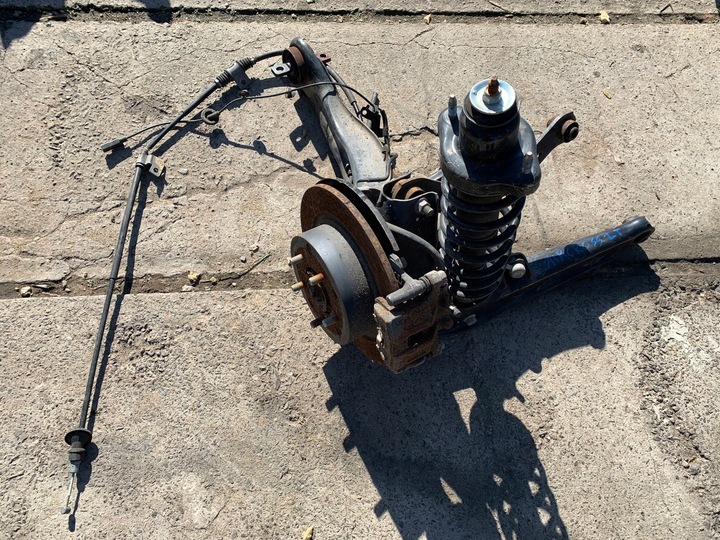 фото №1, Citroen c4 aircross подвешивание левый зад поворотный кулак