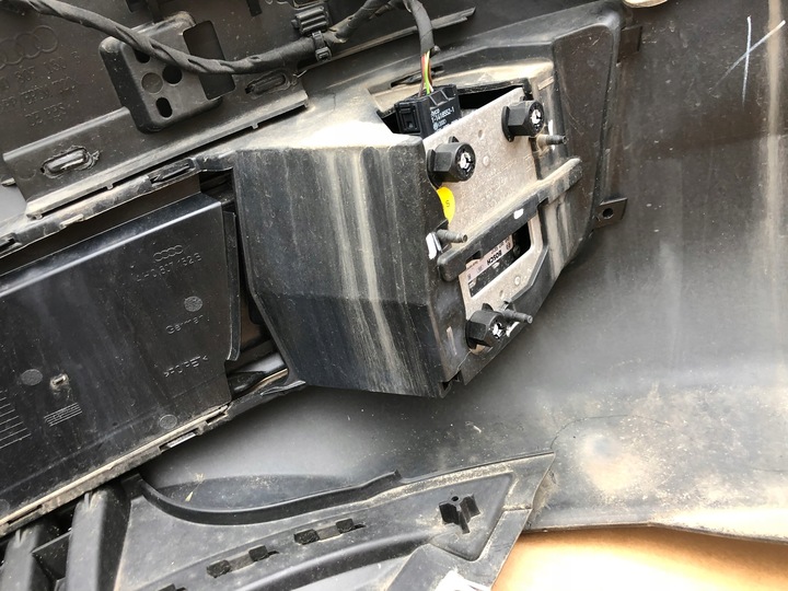 фото №6, Audi a8 d4 рестайлинг 4,0 tfsi перед комплектный ly9t lx7r i другие acc 360° 6 pdc