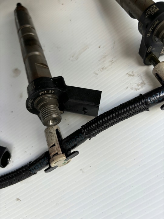 фото №14, Форсунки bmw 6 f06 f12 f13 640d 313km 782346101