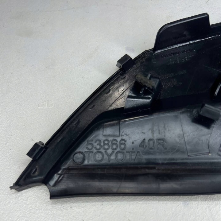 фото №5, Toyota yaris xp210 панель під лобовим склом передні 5386640r