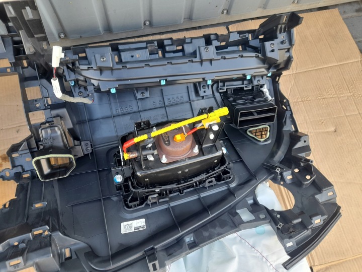 фото №11, Subaru ascent 19- торпедо роздавальна 66040xc00a usa