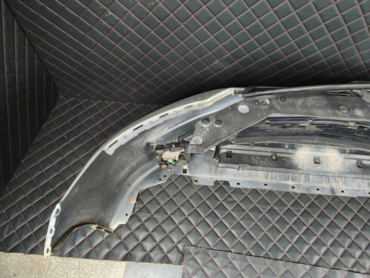 фото №8, Honda accord viii 08-13 бампер передній перед лак nh743m