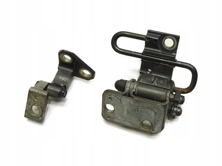 фото №1, Петля петли дверь правые зад lk7x vw passat b6 рестайлинг универсал 3c8833412a