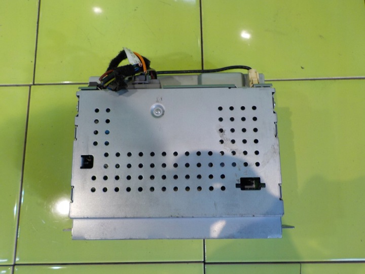 фото №4, Land rover freelander ii 2.2 td4 07r магнитола cd 6g9n-18c815-ta