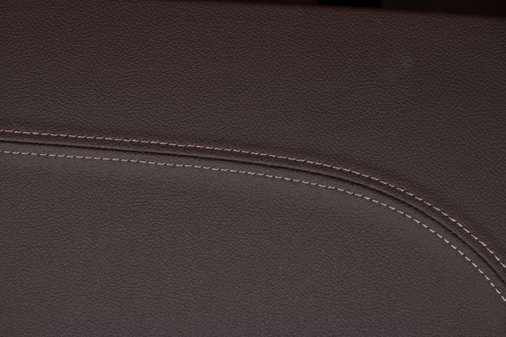 фото №10, Bmw g30 g31 оригинальная панель раздаточная консоль кожа mokka head up