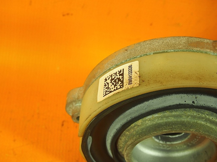 фото №8, Audi a4 8w b9 рестайлинг крепление амортизатора подшипник 8w0413333b / 8w0412377