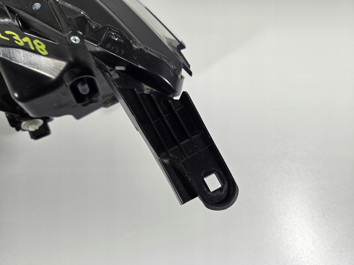 фото №9, Лампа права перед передня mitsubishi l200 vi повний led eu