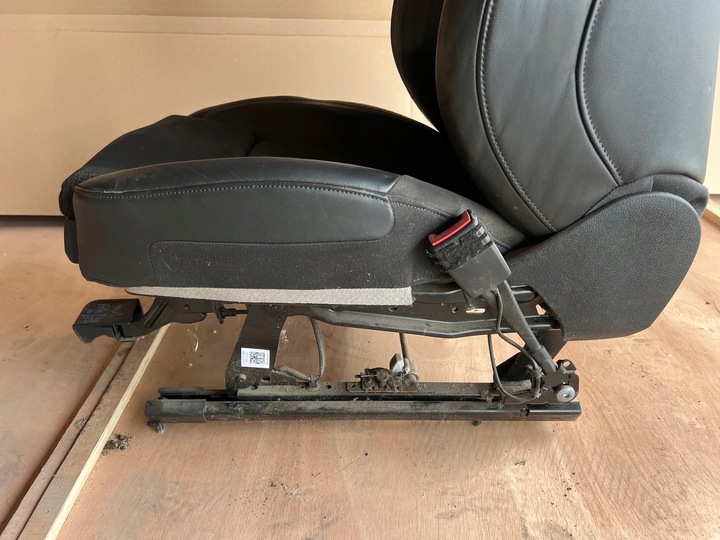 фото №11, Audi a4 b8 сидіння правий перед пасажира s-line pół шкіра