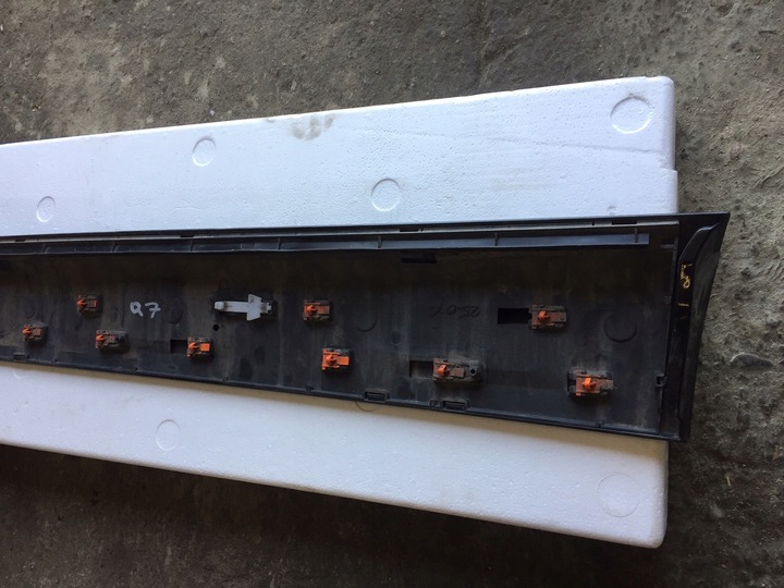 фото №12, Audi q7 4l lz9y планка нижняя дверь левый перед левая