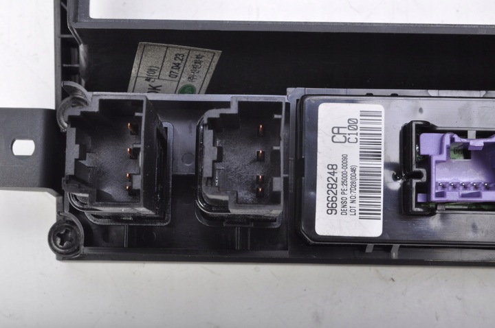 фото №8, Captiva i панель перемикачів 96628248 рамка