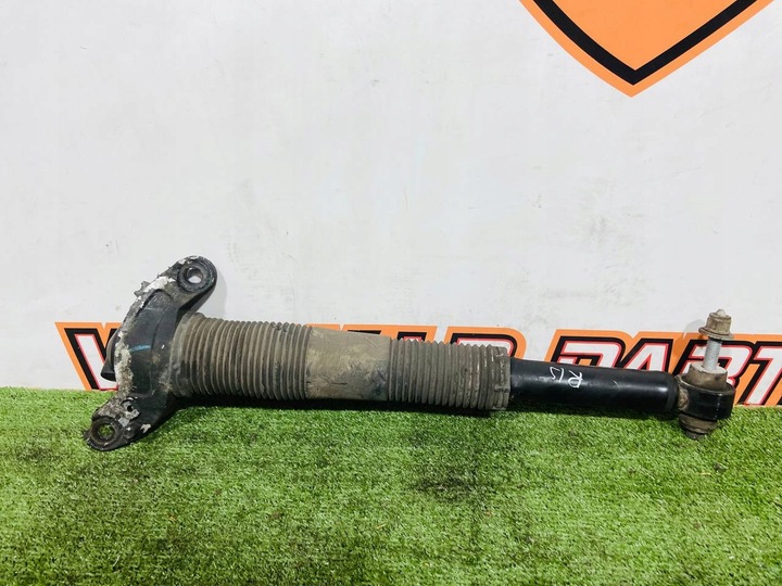 фото №9, Амортизаторы ty левый/правый l550 lk72-18080-ac