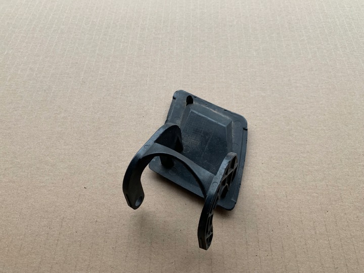 фото №2, Заглушка омывателя фара 8n0807757 левая audi tt 8n