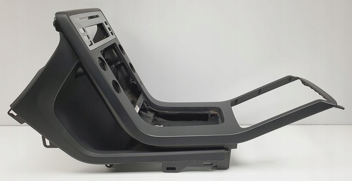 фото №6, Рамка туннеля среднего wodospad volvo xc70 ii