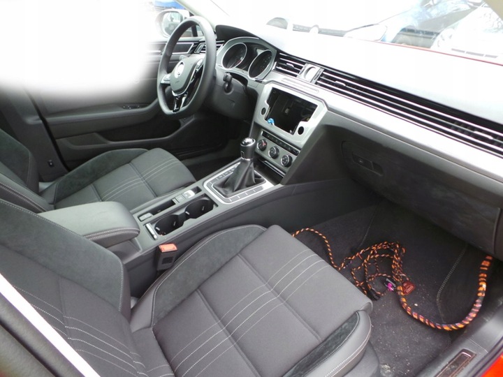 фото №11, Vw passat b8 універсал боковина обшивки двері аксесуар дверні оббивка шкіра ko