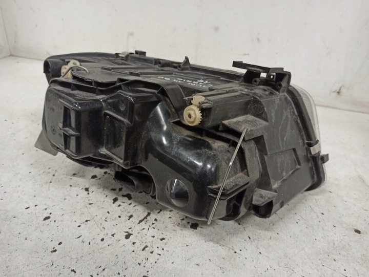 фото №7, Audi a4 b6 cabrio лампа права передня 8h0941004p