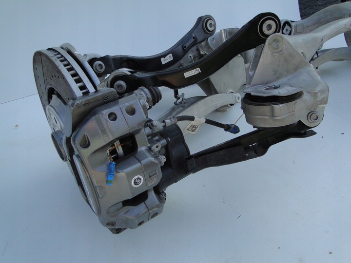 фото №10, Mercedes супорт задній гальмівний лівий праві комплект 63 amg s клас 223 w223