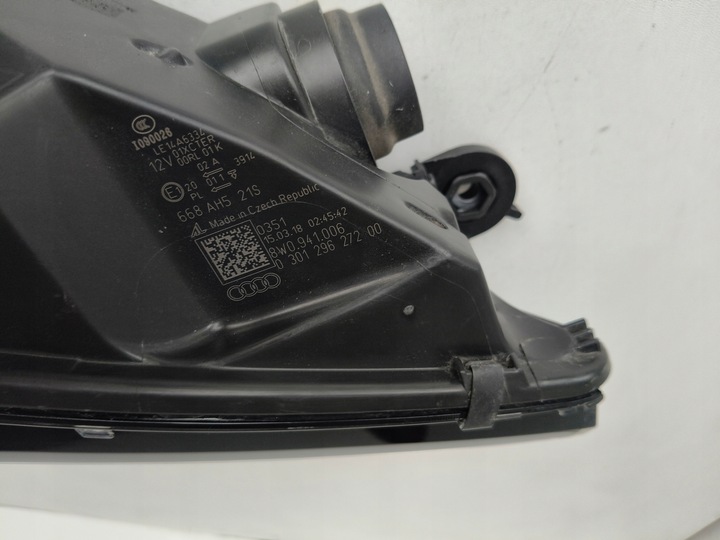 фото №10, Лампа правая фара audi a4 b9 8w 8w0 15- ксенон led