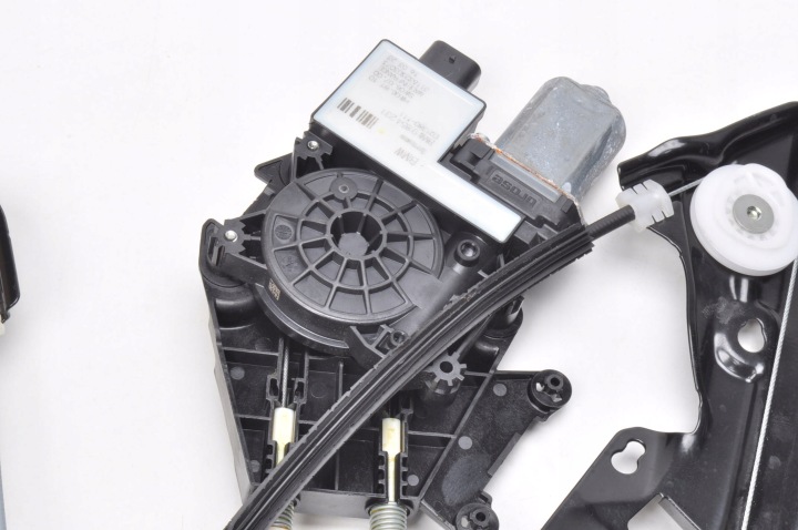 фото №7, Bmw i4 g26 ele подъемник механизм стёкла левое зад заднее 5d 9854495 9854231