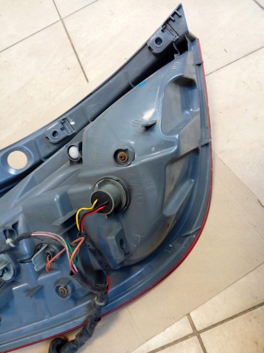 фото №11, Лампа hyundai i30 i hb зад правые 92402-2l010 оригинал.