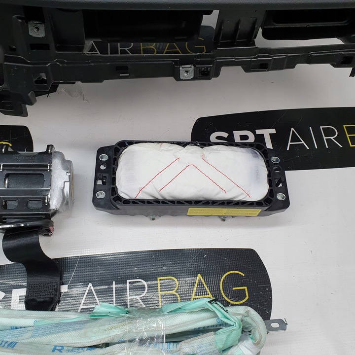 фото №9, A3 8y панель консоль подушки ремни подушка безопасности шторы air bag