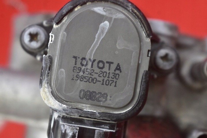 фото №8, Дросельна заслінка 89452-20130 toyota avensis t22 1.6 vvt-i 110 km 00-03