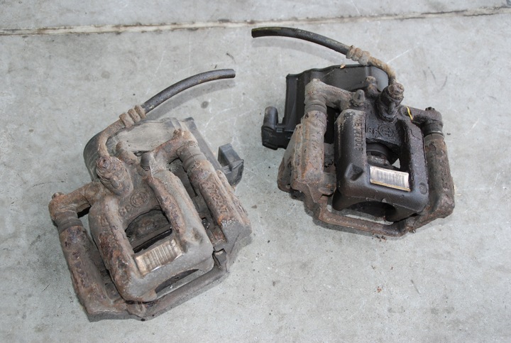 фото №1, Citroen c4 ii picasso супорт l / p зад 13-17 r